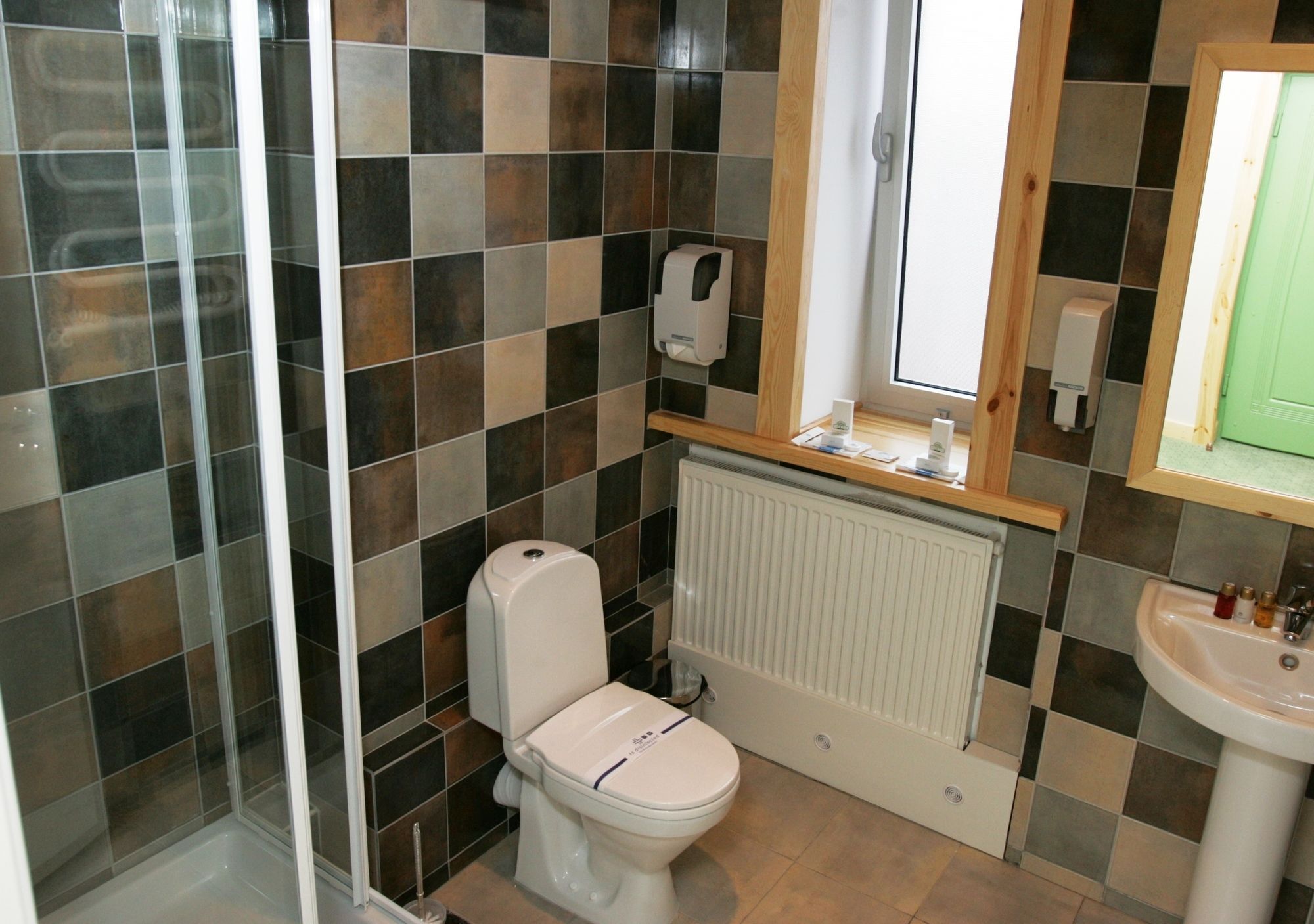 Landhaus Hotel Brovary Extérieur photo