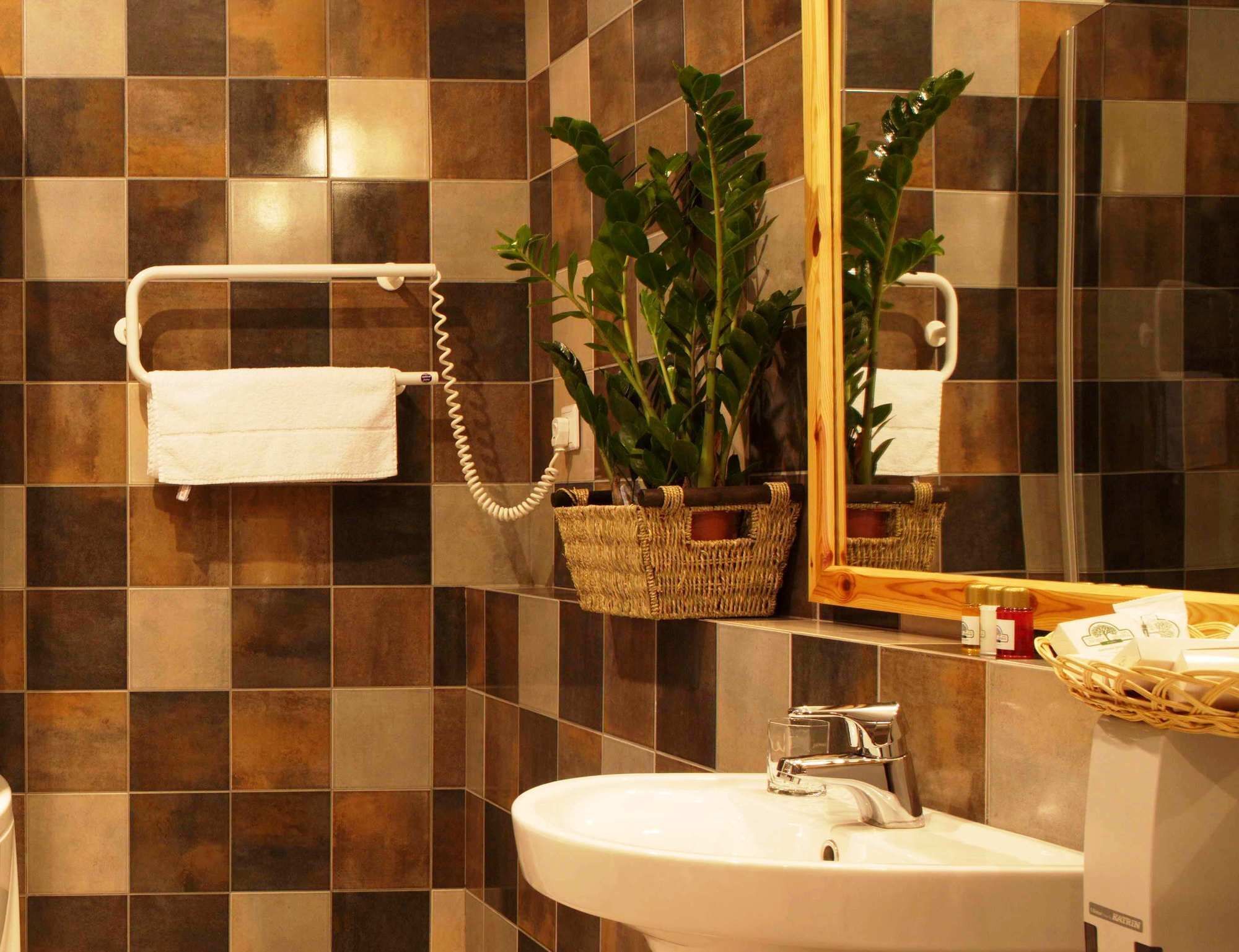 Landhaus Hotel Brovary Extérieur photo